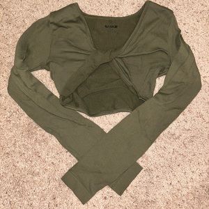 Garage long sleeve crop top